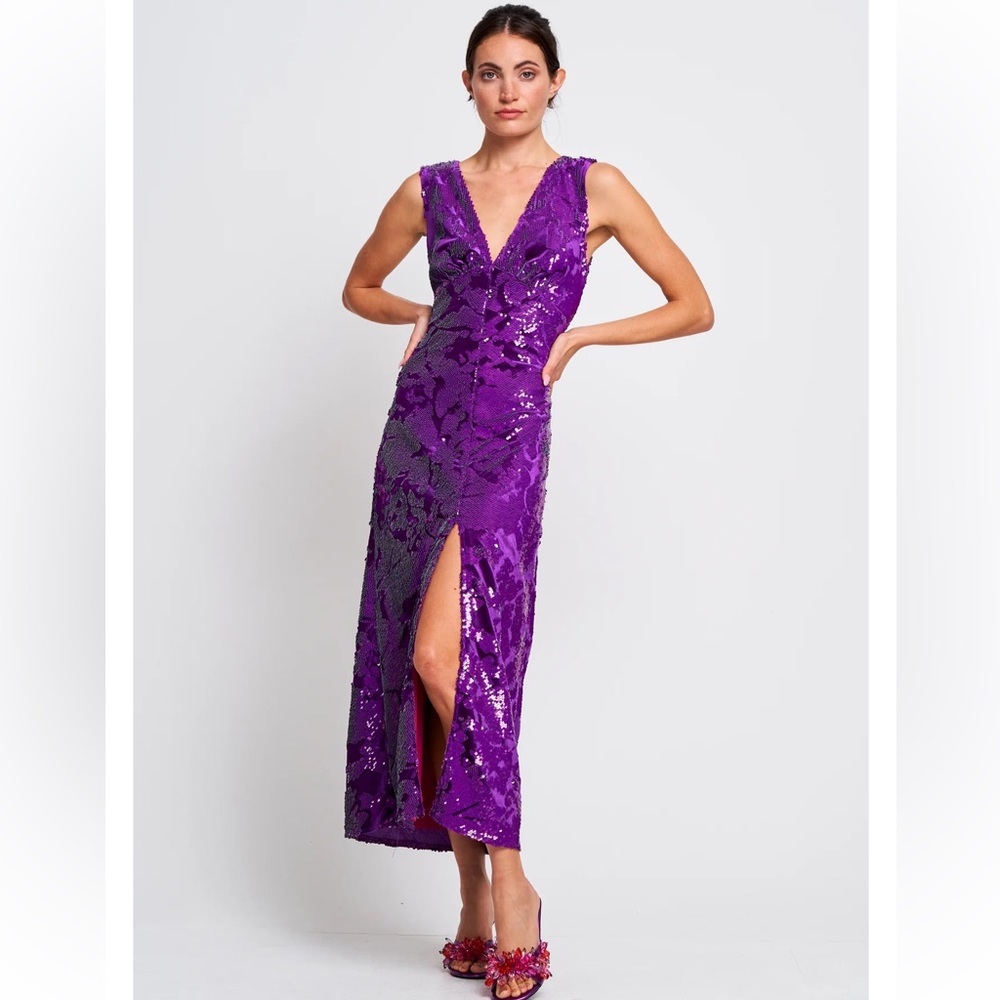 Ciebon Penny Twist Back Velvet Sequin Dress